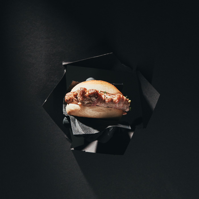 Spießbraten im Brötchen